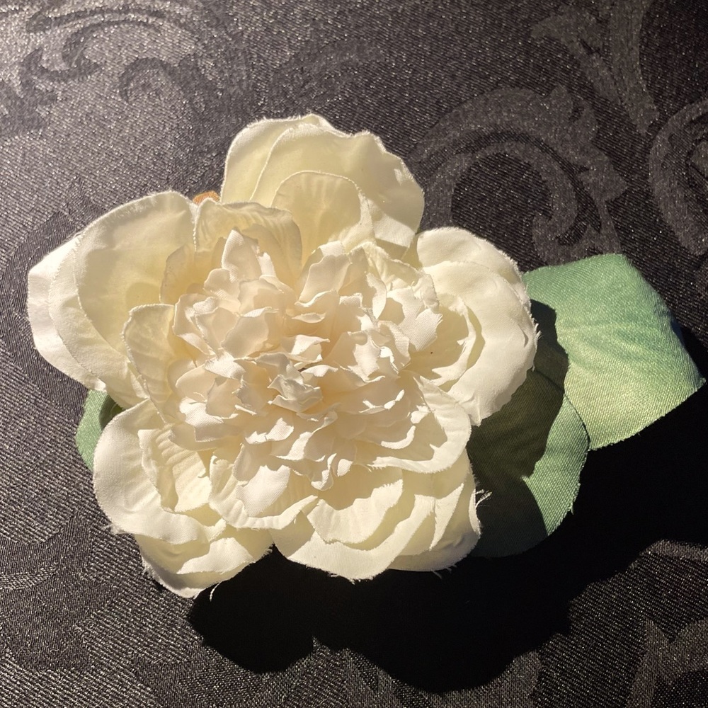 Hair accessory, silk flower hair comb, handmade